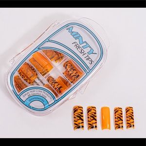 Luxury Predesigned Nail Tips.